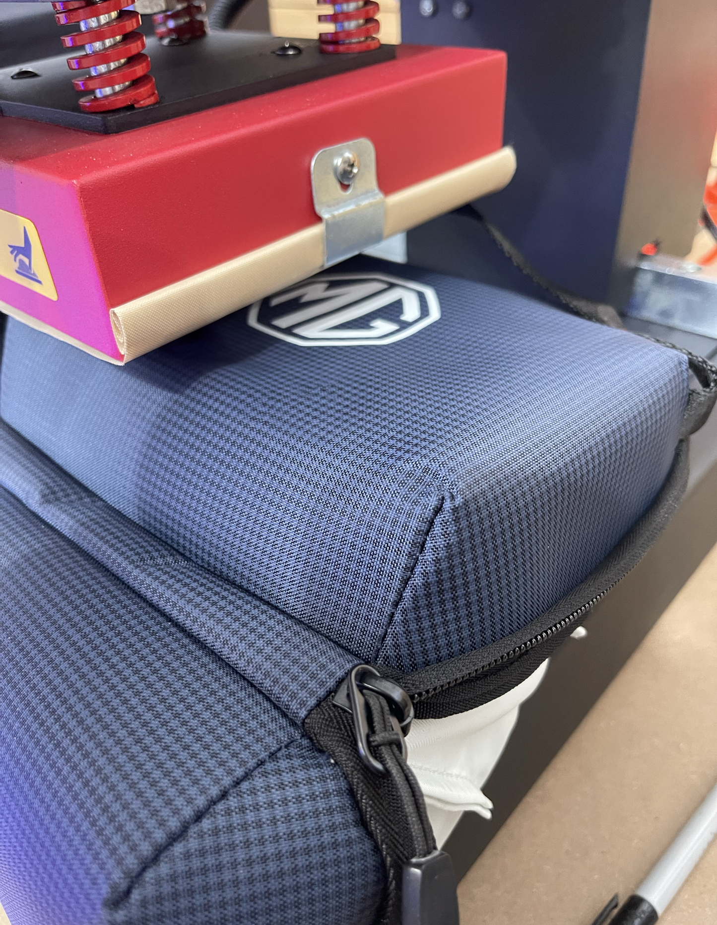 Fully Automatic Dual Dlaten Professional Heat Press Machine Rental – 15×15cm pneumatic  (Perth)